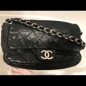 MODERN CHAIN CHANEL SHOULDER BAG